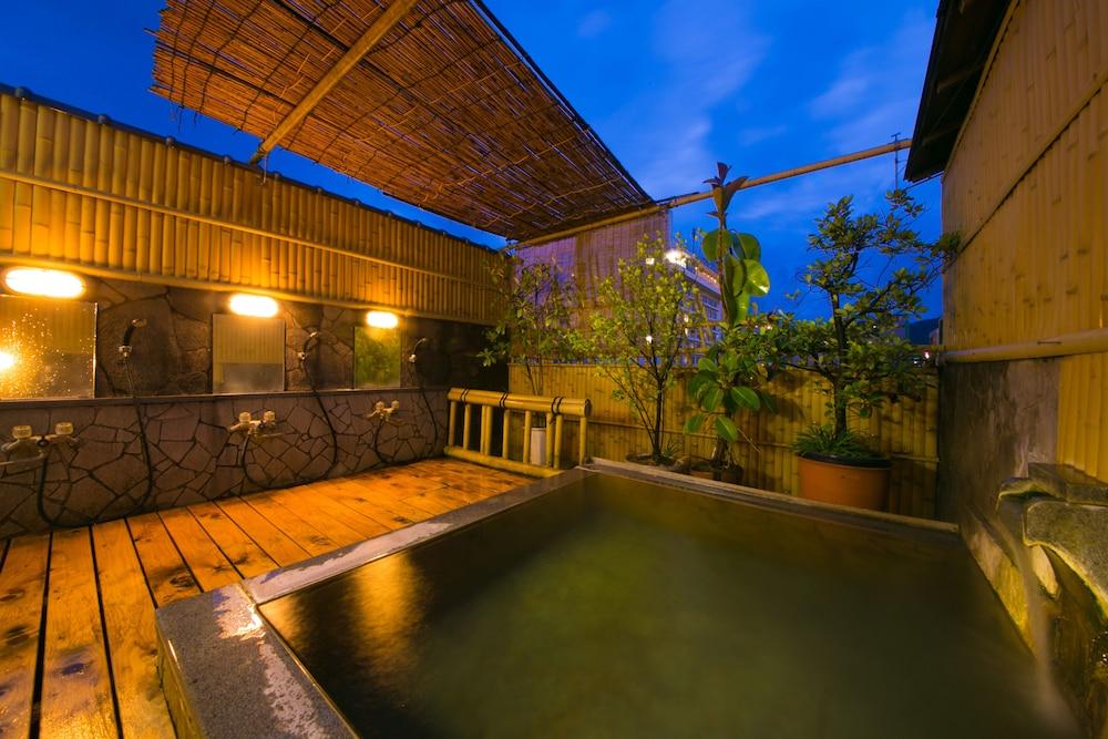 בפו Hotel Koraku מראה חיצוני תמונה